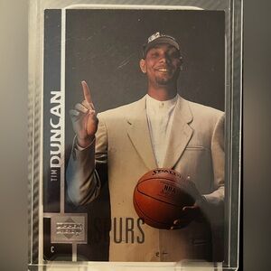 Tim Duncan 1997 Upper Deck Rookie NBA Trading Card #114 SAN ANTONIO SPURS RC HOF